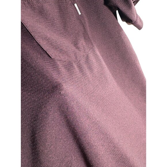 Vuori Men’s Burgundy Brown Tradewind Performance Short Sleeve Pocket Tee Shirt - Picture 4 of 5